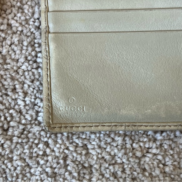 Gucci Monogram Princy Compact Wallet - Picture 5 of 11